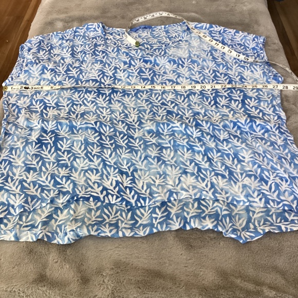 EUC Blue Ginger light blue floral pattern top size XL - Picture 4 of 7